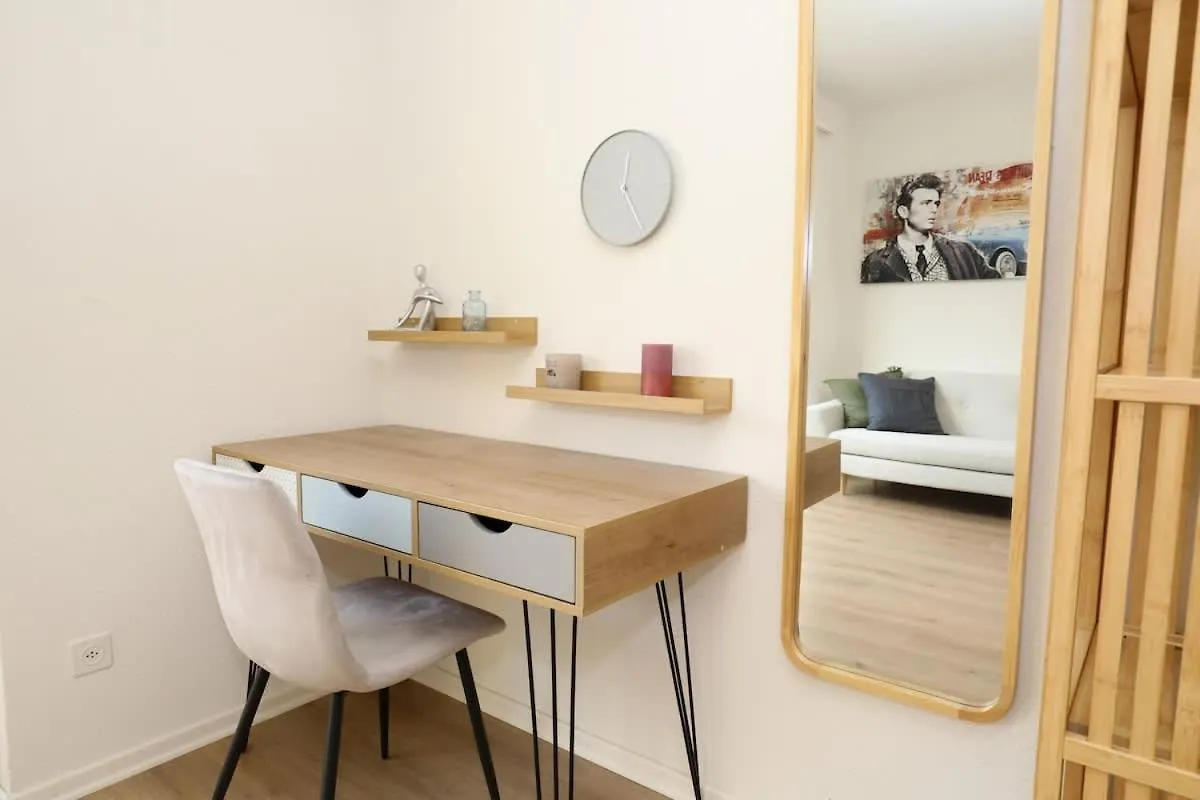 Spacious Parkside Apartment In Central Zurich With Balcony Switzerland